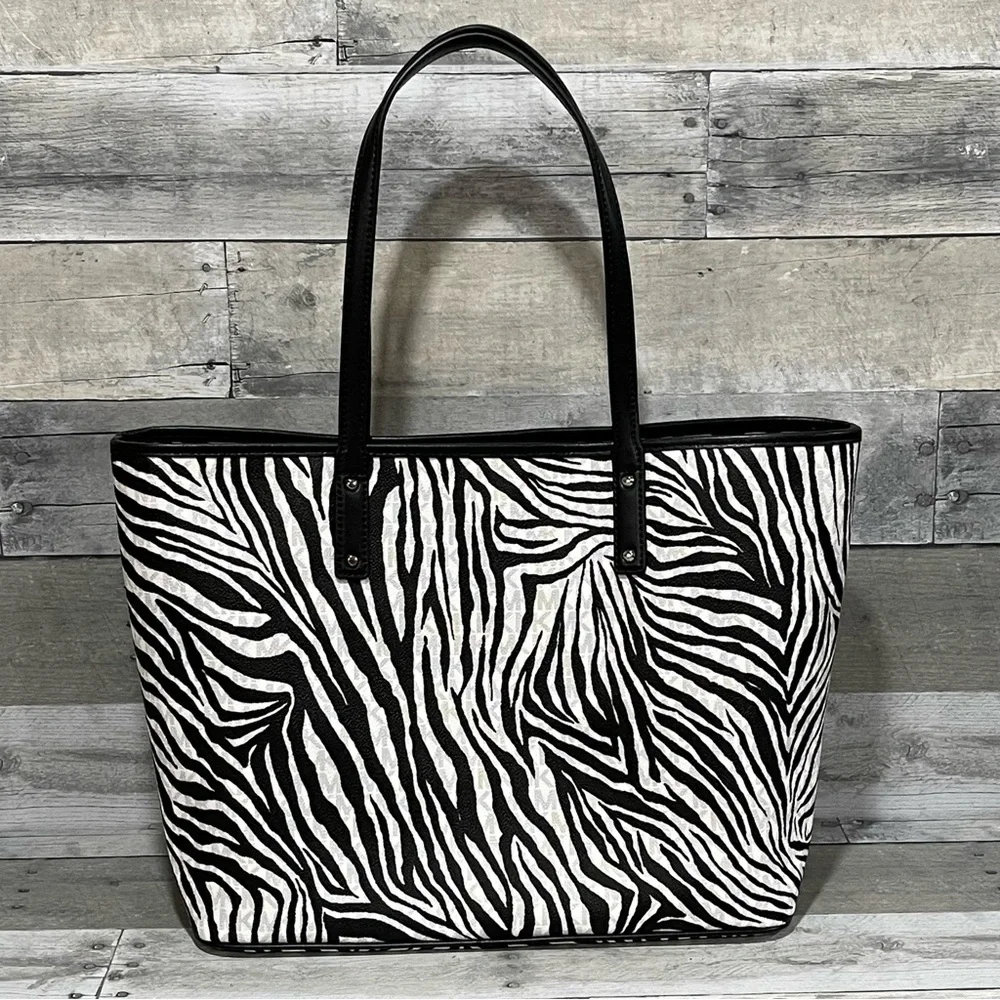 MICHAEL KORS Carter Large Open Tote Bright White/Multi/ Zebra Print - One Size